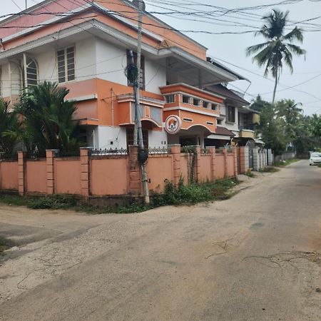 Orange Valley Homestay Thiruvananthapuram Dış mekan fotoğraf